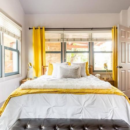 2Br Home W Parking Downtown Charm In Full Bloom! Tucson Extérieur photo