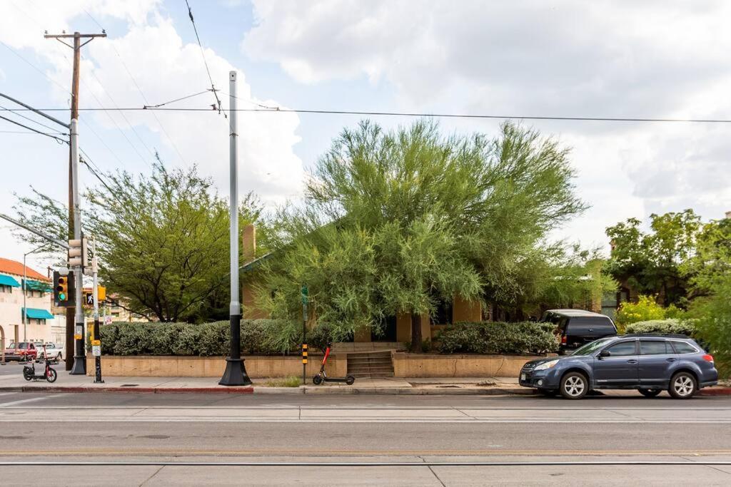 2Br Home W Parking Downtown Charm In Full Bloom! Tucson Extérieur photo