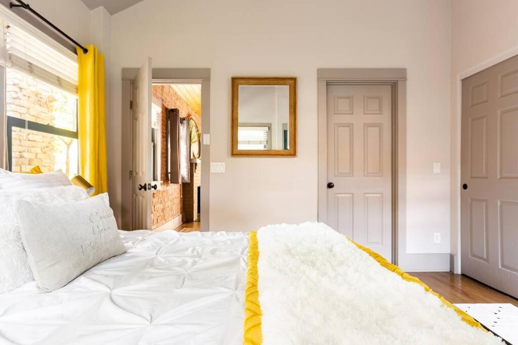 2Br Home W Parking Downtown Charm In Full Bloom! Tucson Extérieur photo