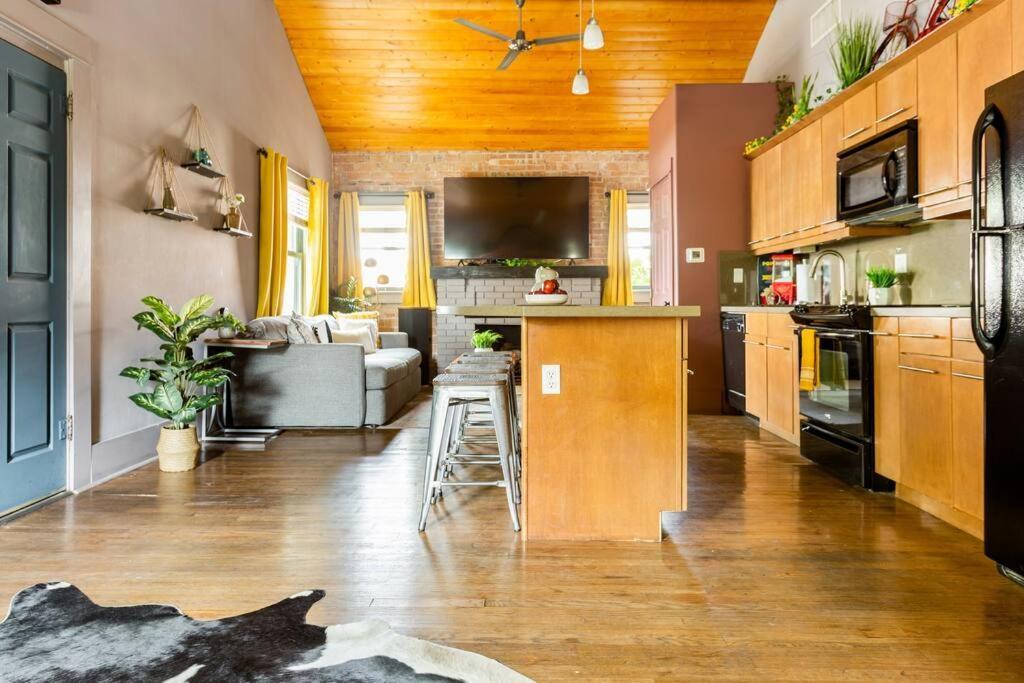 2Br Home W Parking Downtown Charm In Full Bloom! Tucson Extérieur photo