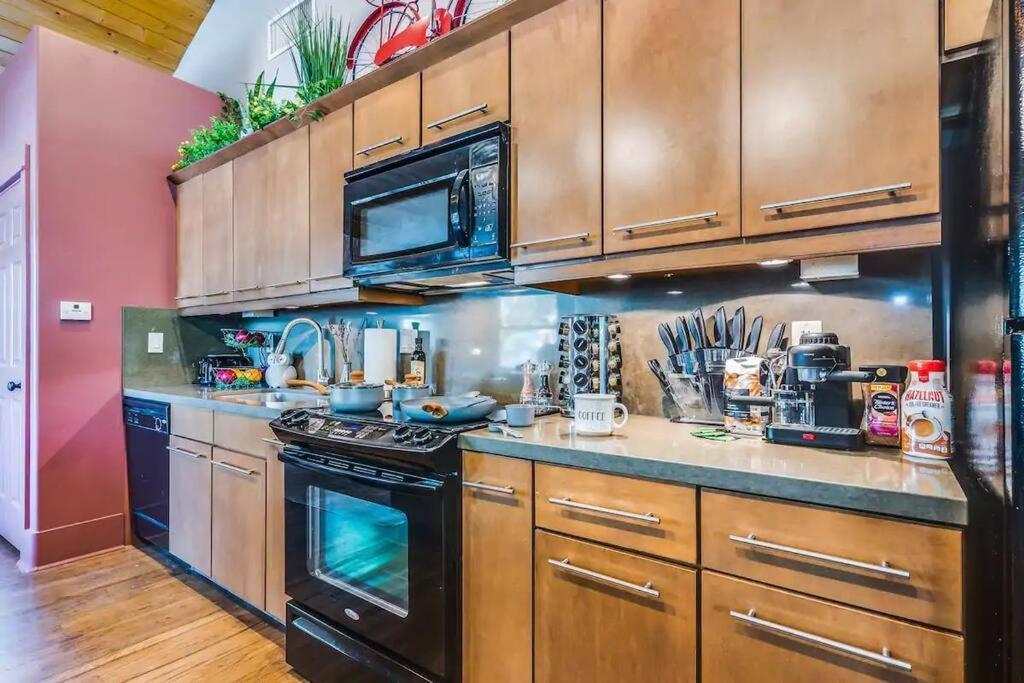 2Br Home W Parking Downtown Charm In Full Bloom! Tucson Extérieur photo