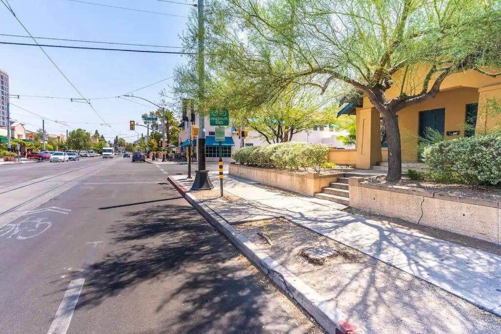 2Br Home W Parking Downtown Charm In Full Bloom! Tucson Extérieur photo