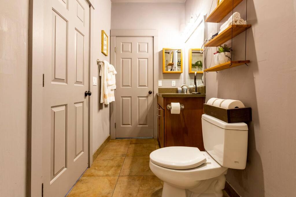 2Br Home W Parking Downtown Charm In Full Bloom! Tucson Extérieur photo